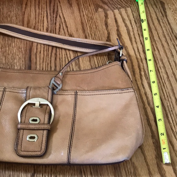 Beautiful leather barely used purse - Picture 7 of 7